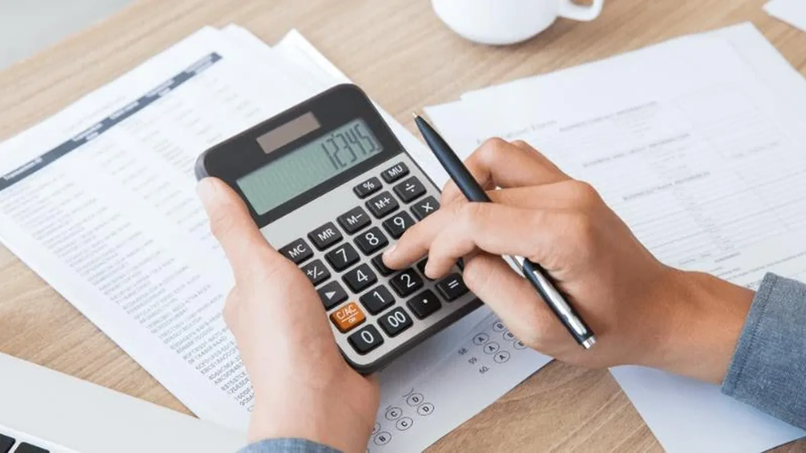 Crédito mais seletivo aumenta desafio para empresas em busca de financiamento