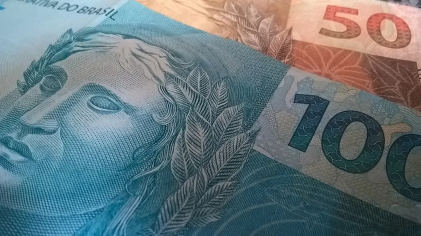 Redução da Selic impacta crédito, empresas e investimentos
