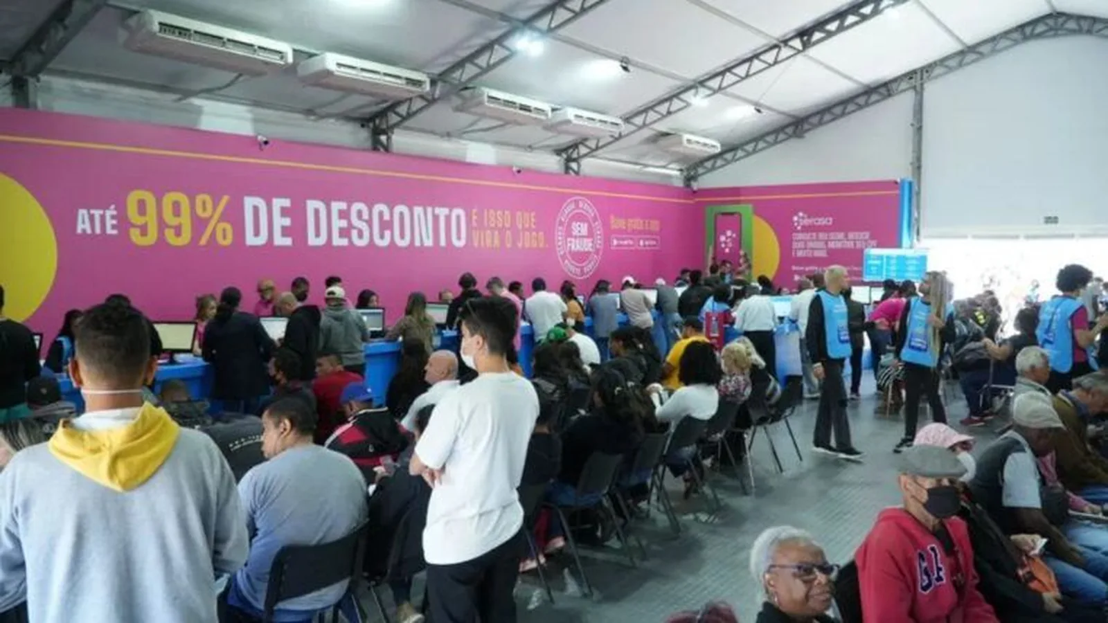 R$ 28,7 bilhões reservados para calotes: bancos privados freiam empréstimos em 2026