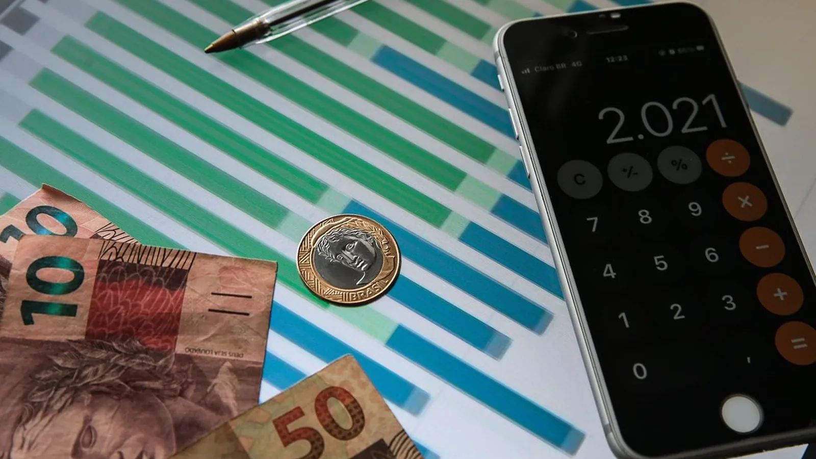 Endividamento atinge 82% das famílias brasileiras | RADIO ALVORADA