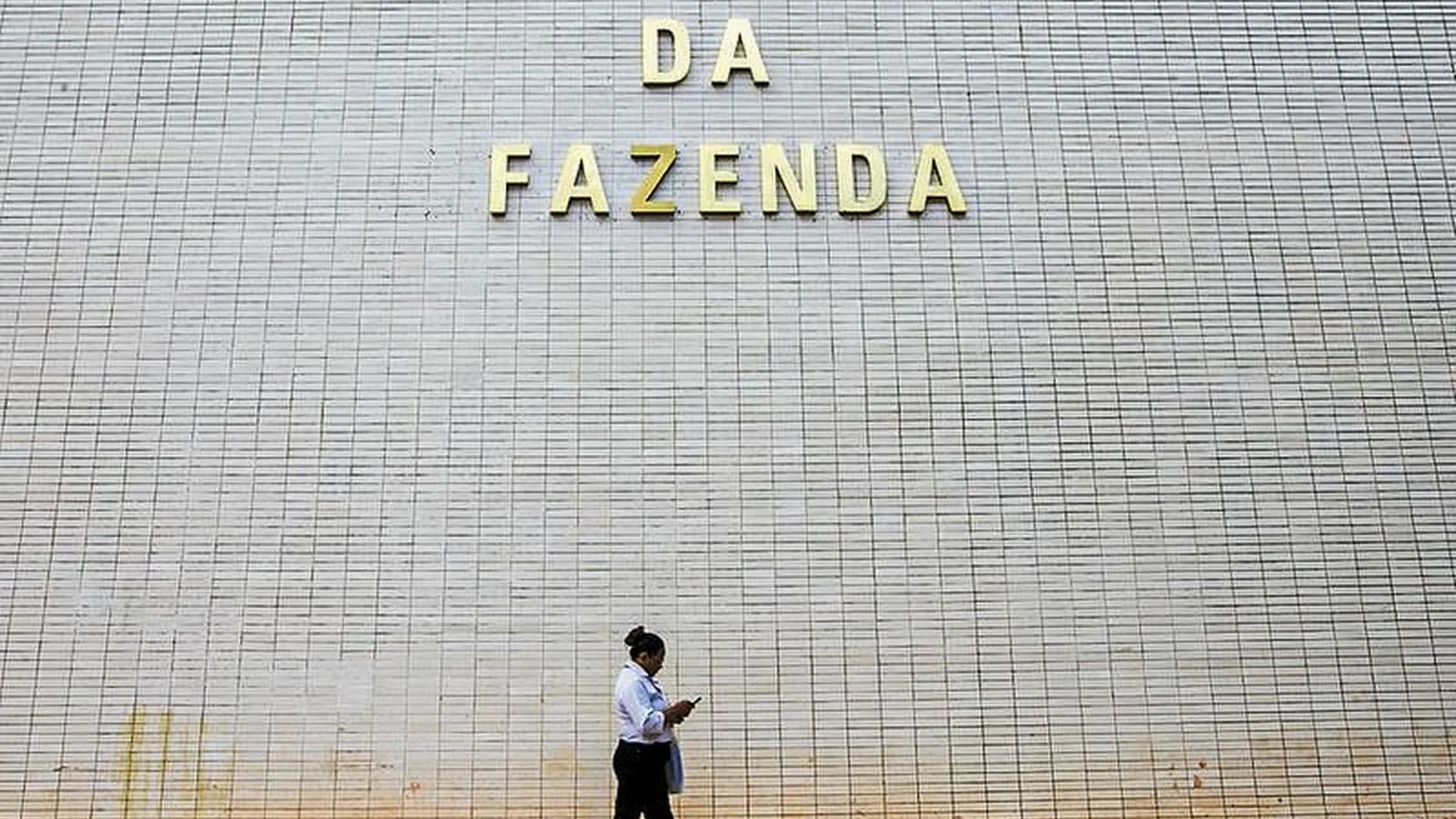 Desenrola para trabalhadores informais deve iniciar com novas regras na semana que vem: veja o que mudou