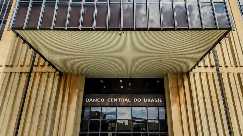 Banco Central estuda interligar Pix com sistemas monetários de outros países