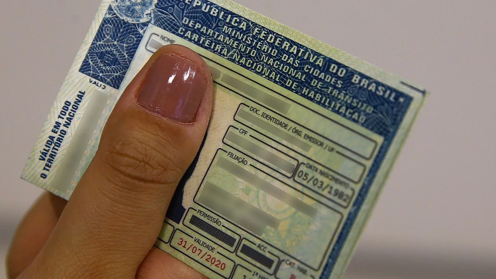 Justiça manda suspender CNH de motoristas com dívidas; entenda o que mudou após decisão do STJ