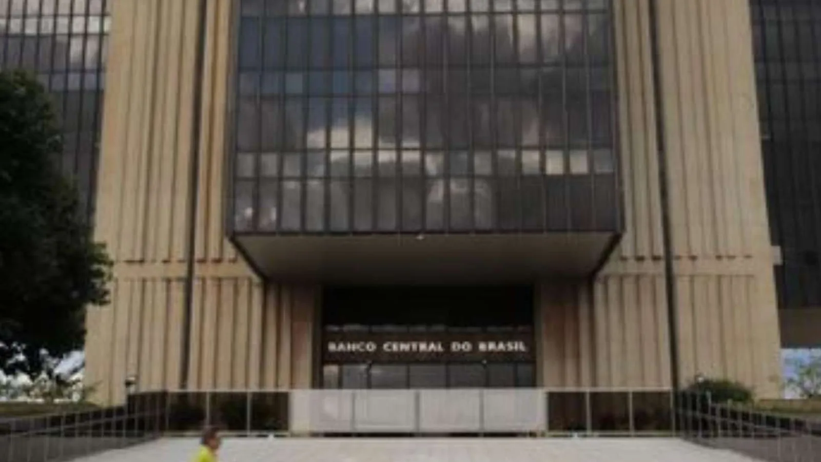 Pix internacional: Banco Central estuda pagamentos no exterior