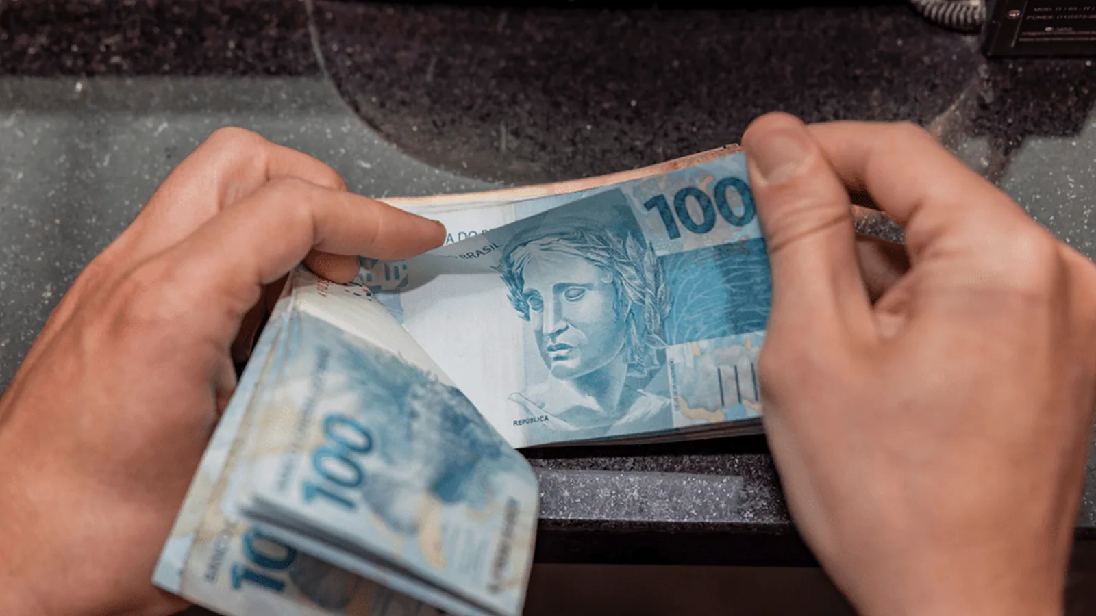 Executivos de bancões brasileiros não veem fim para inadimplência recorde em 2026