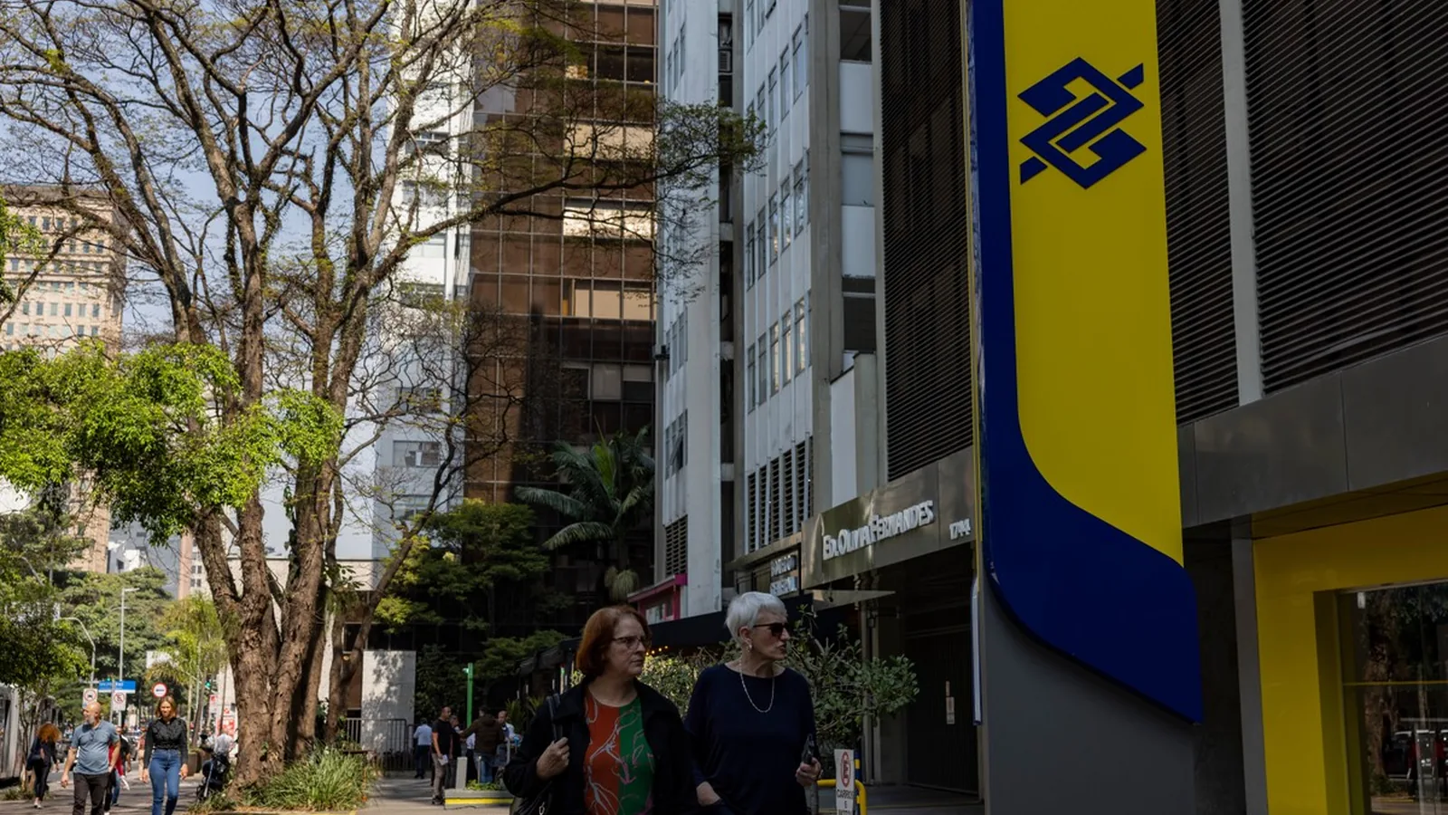 Banco do Brasil lucra mais que previsto, mas inadimplência sobe no 2º tri