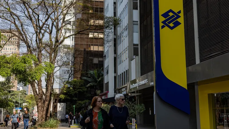 Banco do Brasil lucra mais que previsto, mas inadimplência sobe no 2º tri