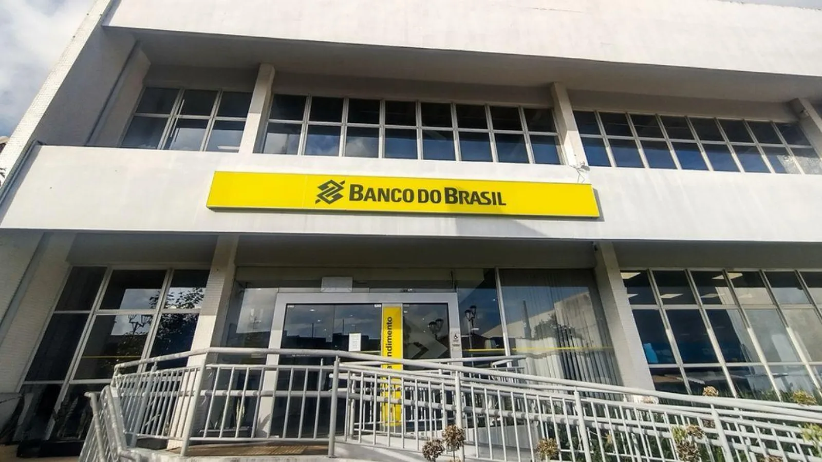 Banco do Brasil (BBAS3) cai após balanço do 2T26, com piora da inadimplência