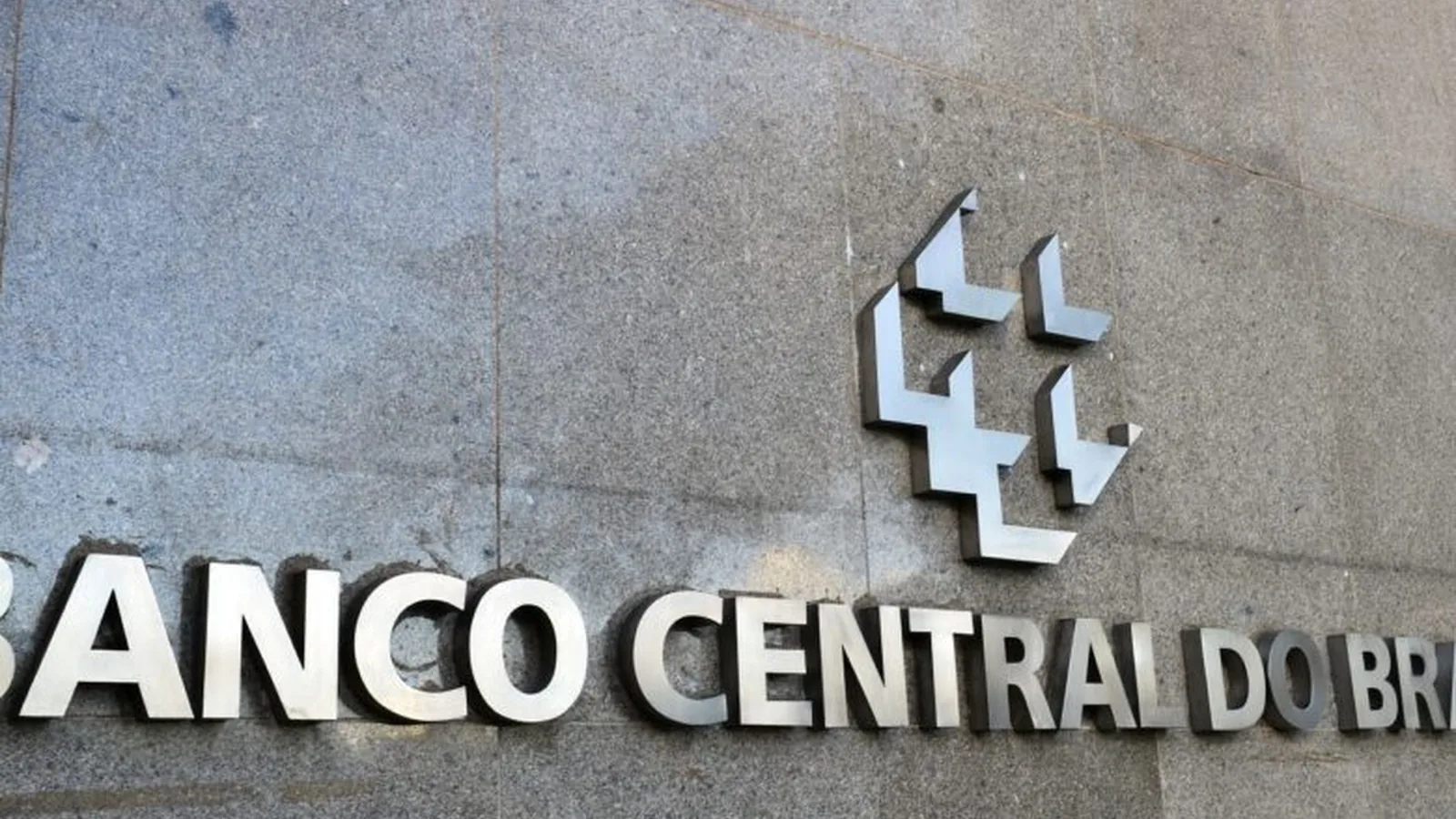Banco Central decreta liquidação de empresas do Grupo Simpala