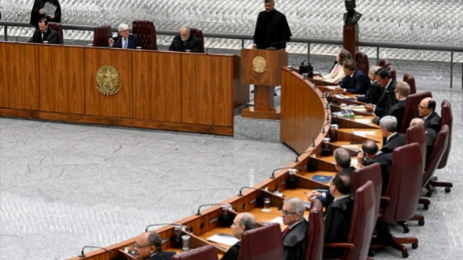 STJ valida alienação por iniciativa particular que não seguiu o artigo 880 do CPC