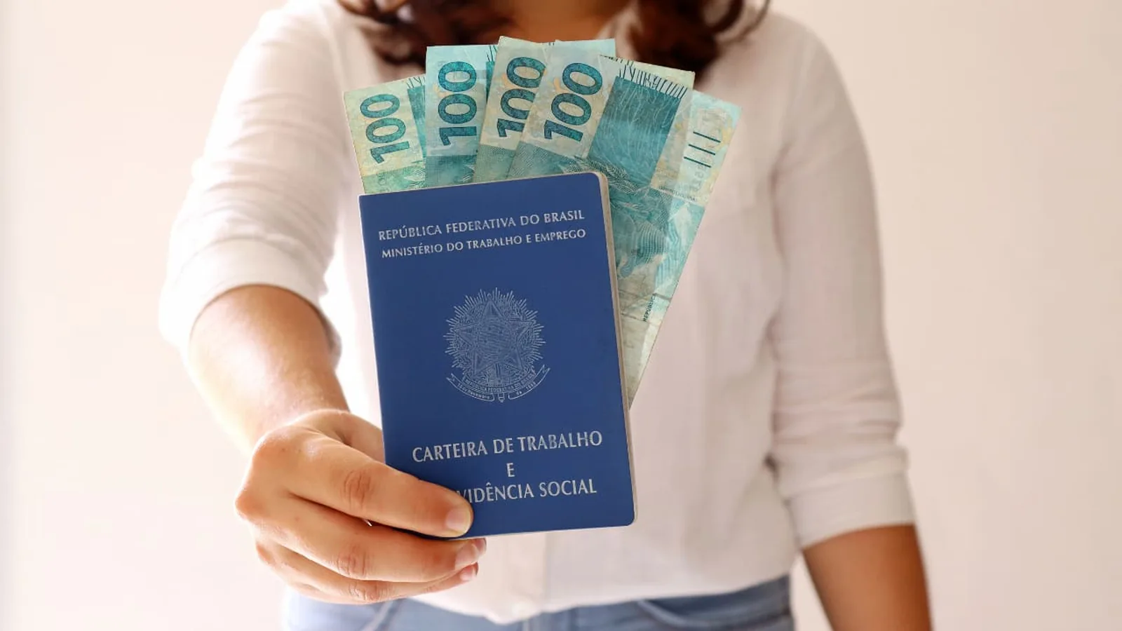 Novas regras do crédito consignado CLT entram em vigor com período de transição para empregadores