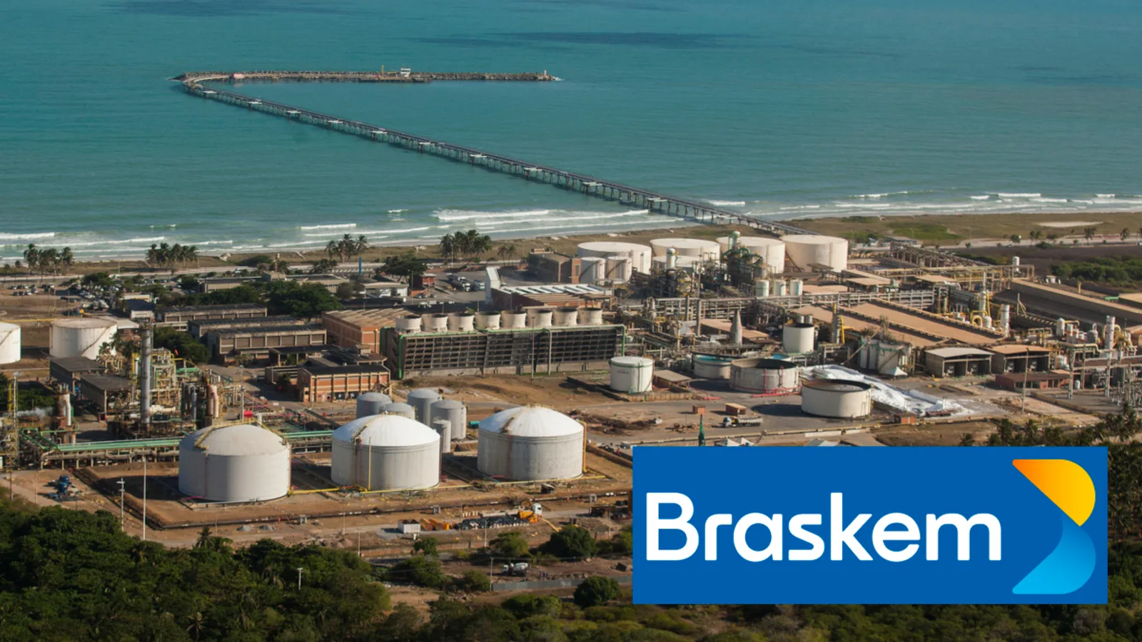 Braskem (BRKM5) dá calote nas dívidas e Fitch rebaixa rating de crédito; o que muda para a companhia e para os investidores