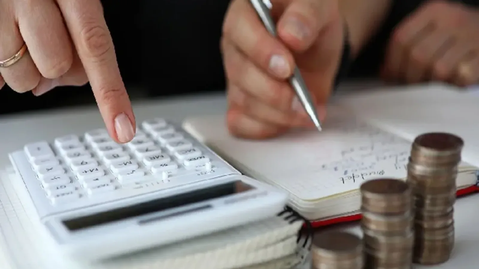 Inadimplência atinge mais de 662 mil tocantinenses e quitar dívidas é prioridade no segundo semestre, revela Serasa