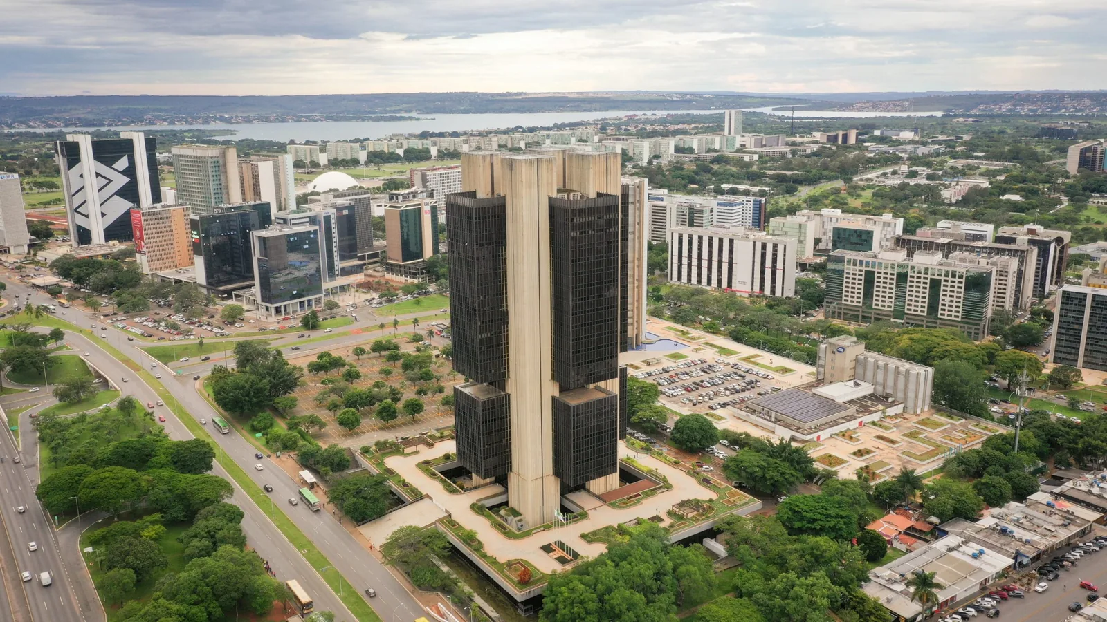 Bancos pedem revisão do teto de juros do novo crédito imobiliário