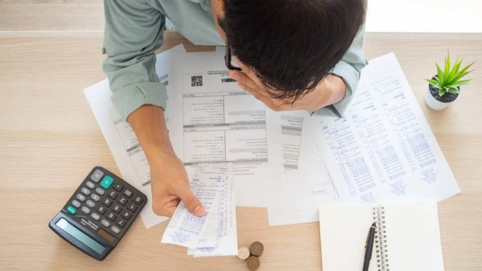 Empresas veem 2027 mais difícil, com juros altos e famílias endividadas