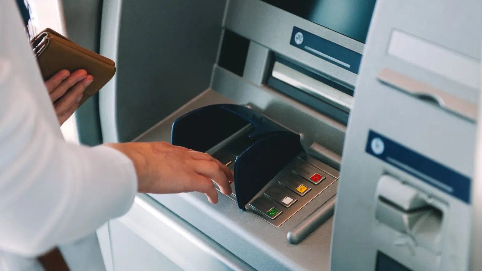 Bancos podem ser multados em até R$ 12 milhões no Paraná
