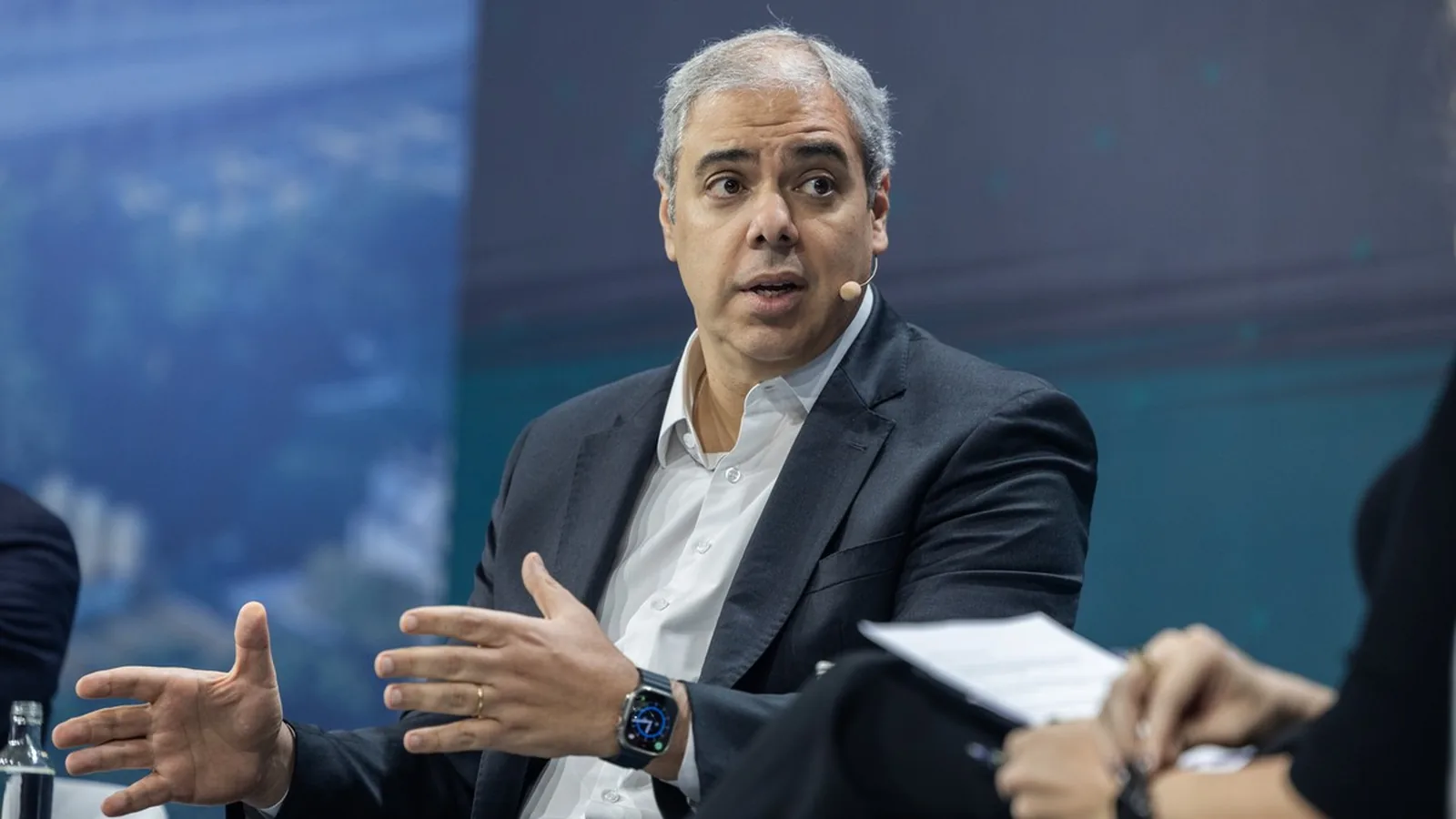 Bancos gostam de trabalhar com juros baixos, porque com juros altos a inadimplência aumenta de forma exponencial, diz CEO do Itaú
