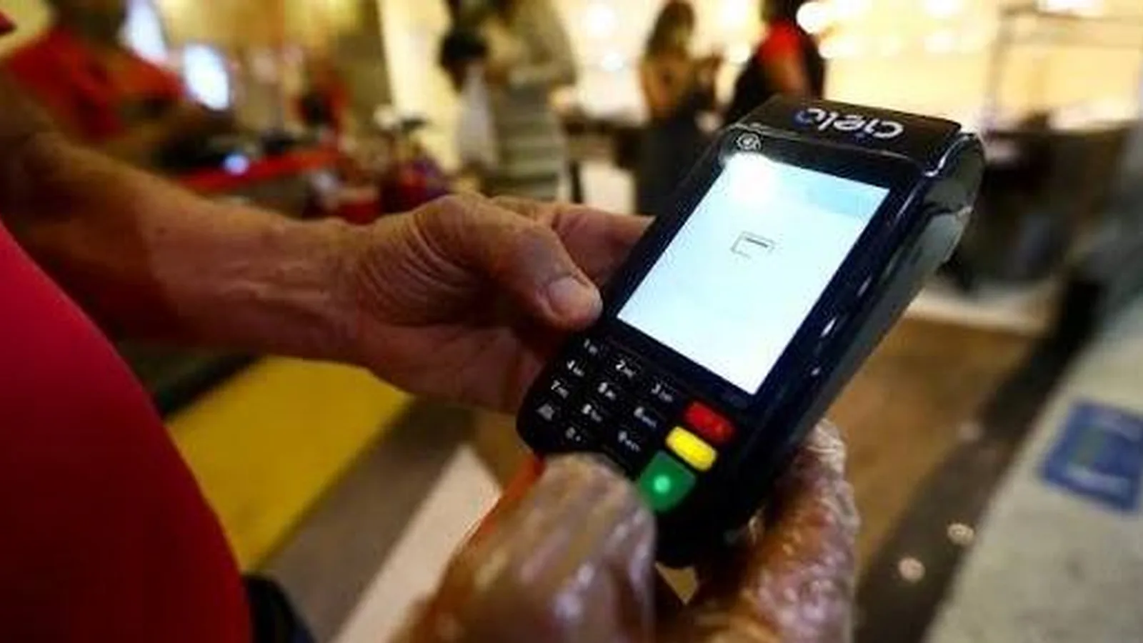 Reestruturação de crédito pode ser alternativa para quem está com nome limpo e enfrenta restrições
