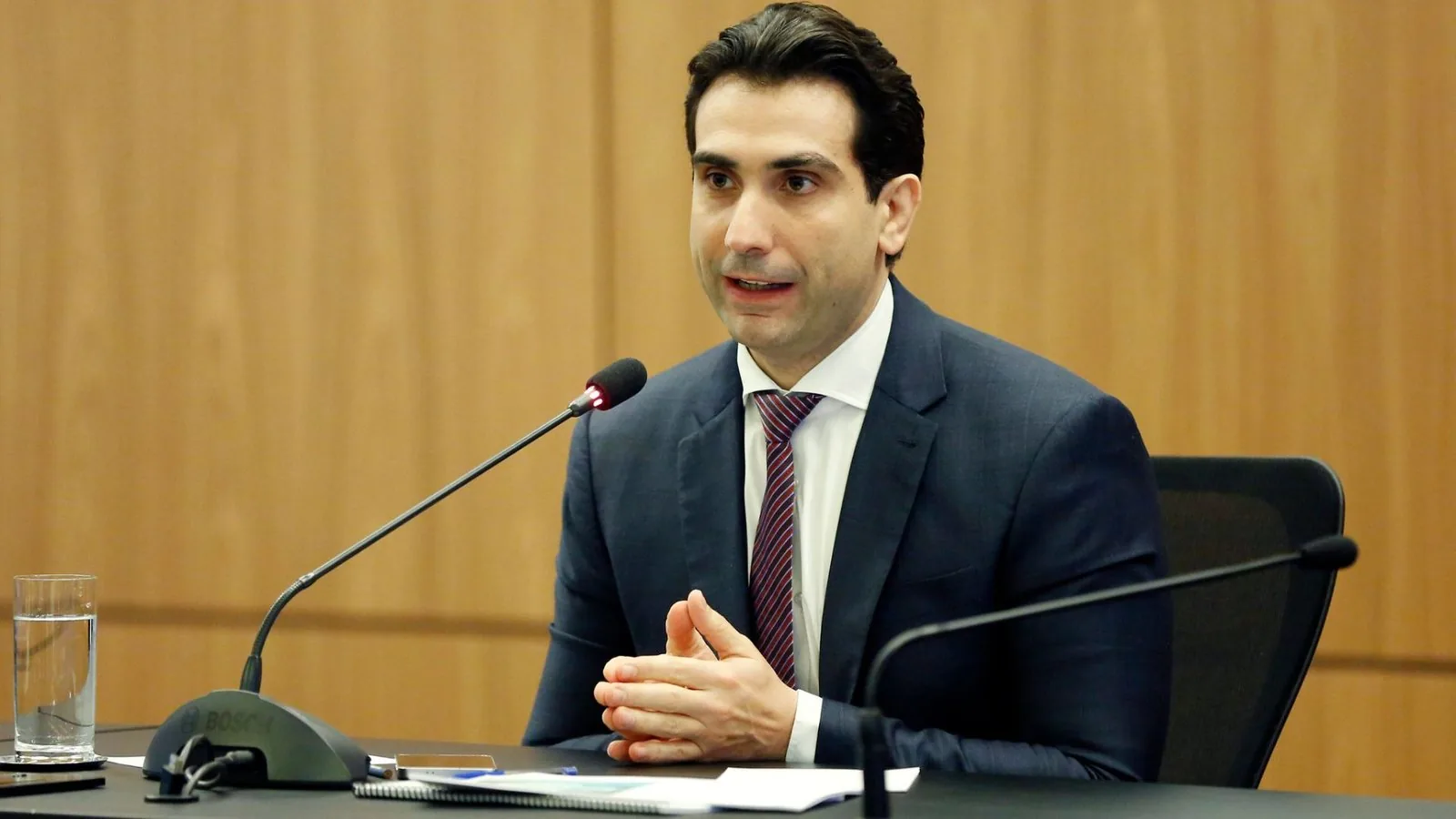 Galípolo atribui avanço do endividamento à expansão do crédito, e não à Selic