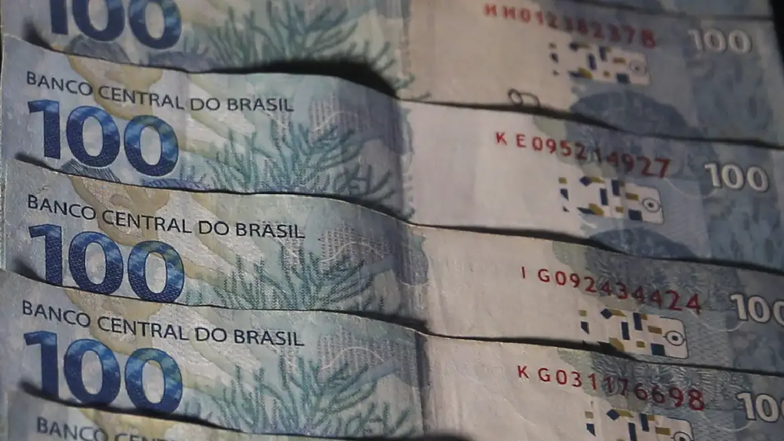 Brasil chega a 122,8 milhões de pessoas com crédito ativo na primeira metade da década, revela estudo