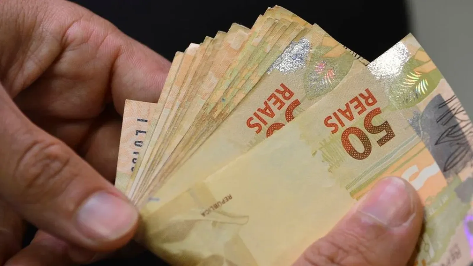 Inadimplência bancária dispara em julho e bate recorde mesmo com Desenrola