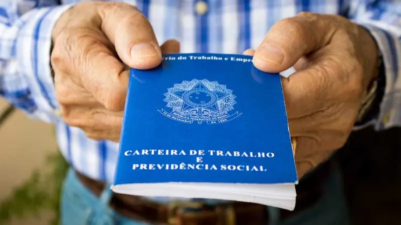 Maior número em 15 anos: inadimplência do consignado para CLT atingiu 10%