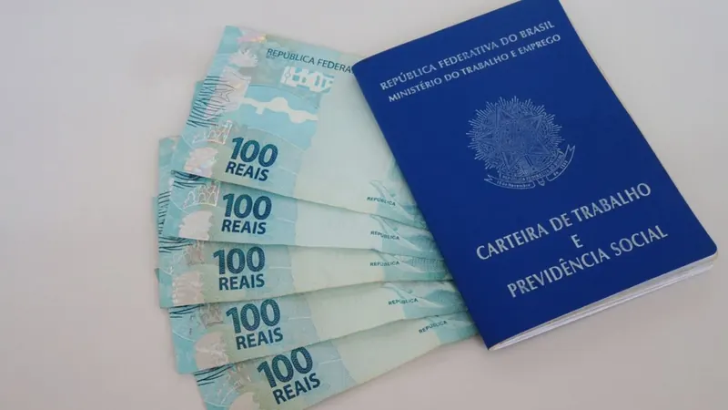 Crédito do Trabalhador movimenta R$ 131 bilhões, mas juros menores exigem atenção; entenda