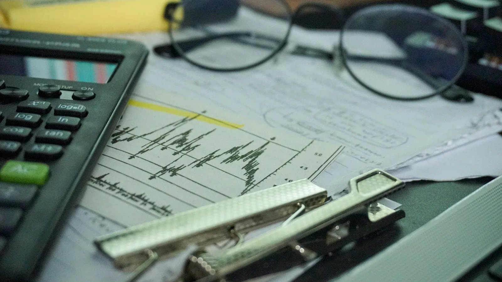 Cobranças judiciais de dívidas privadas atingem recorde histórico no Brasil em 2025