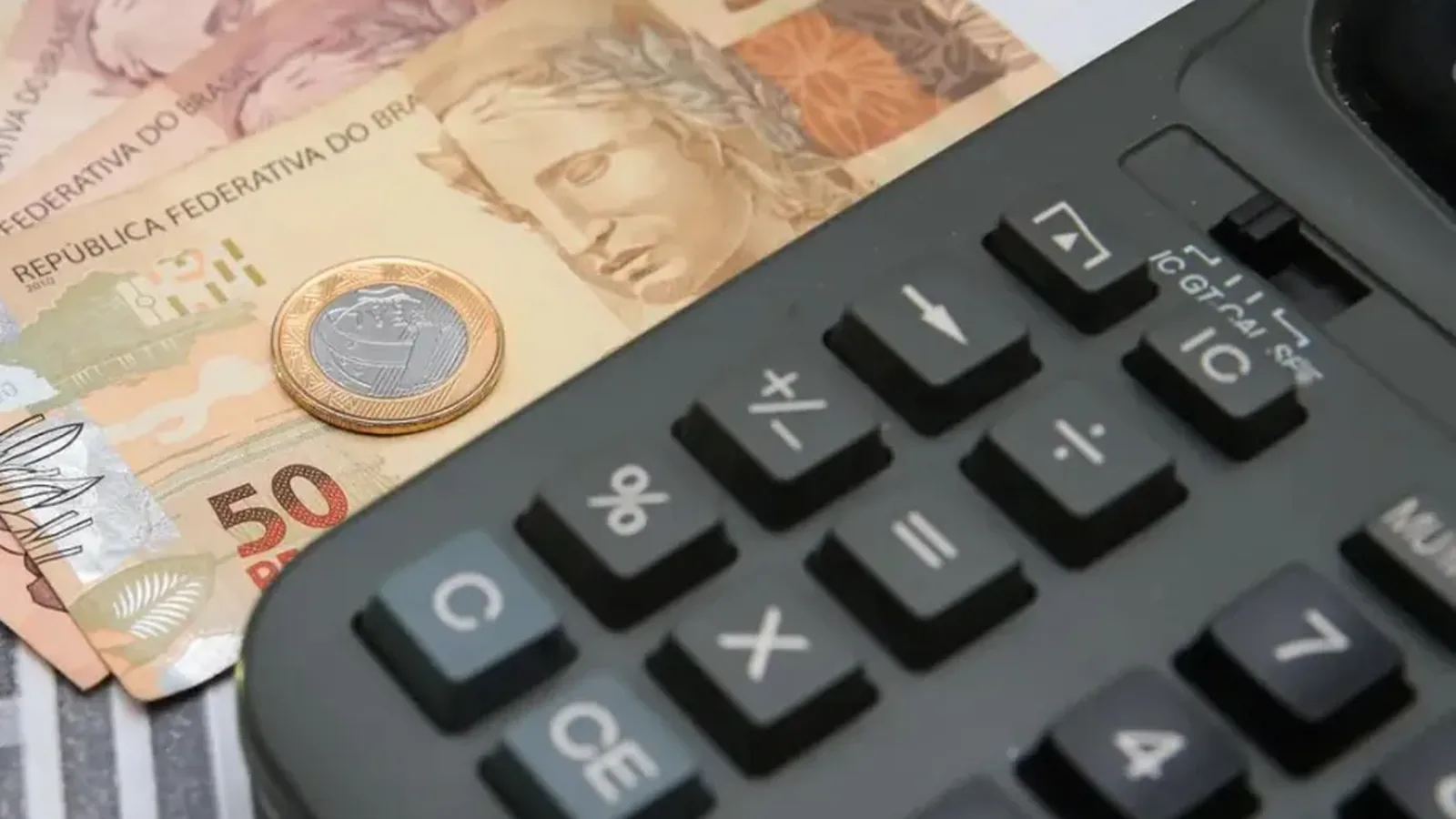 Cobranças de dívidas privadas na Justiça atingem recorde em 2025