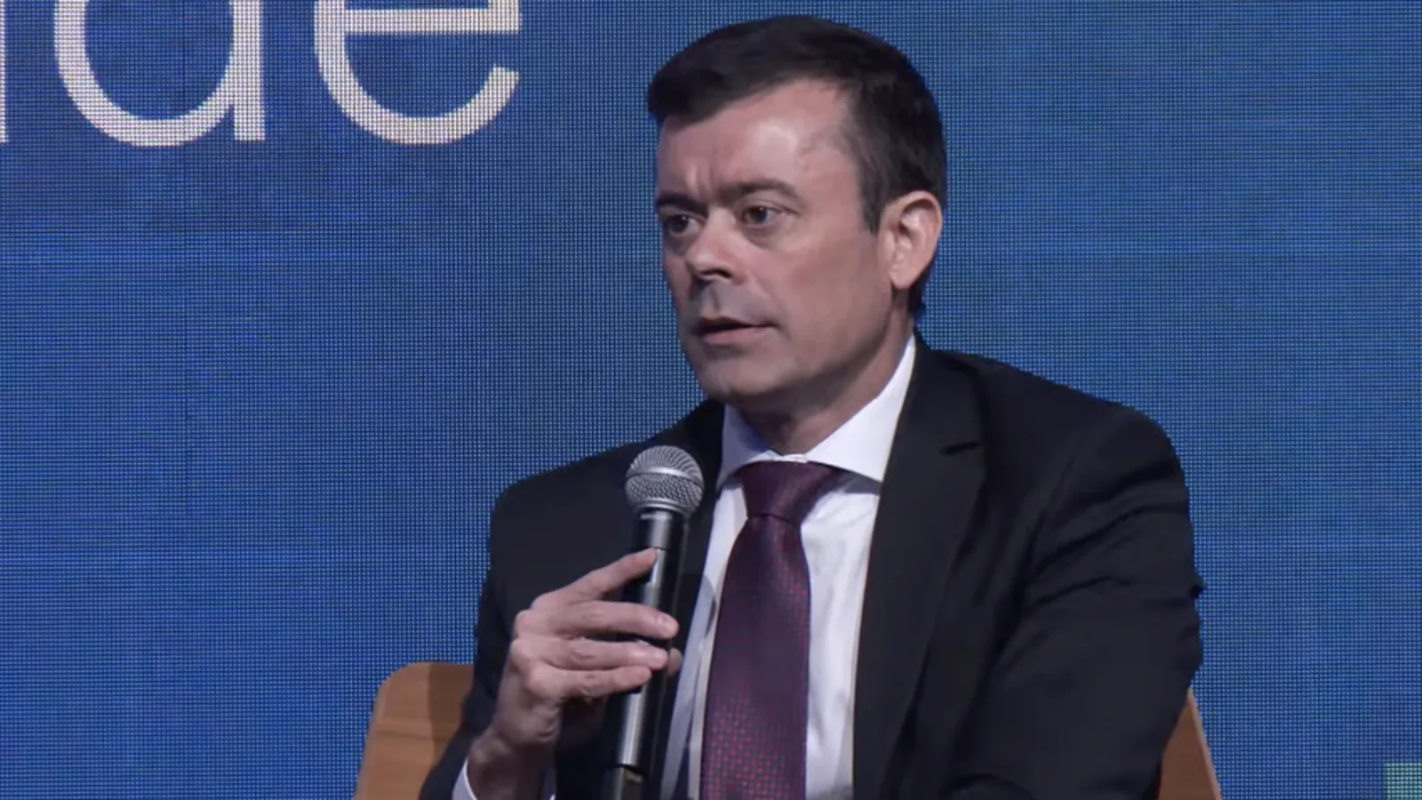 Ceron cita "sucesso" do Desenrola, mas se diz preocupado com inadimplência