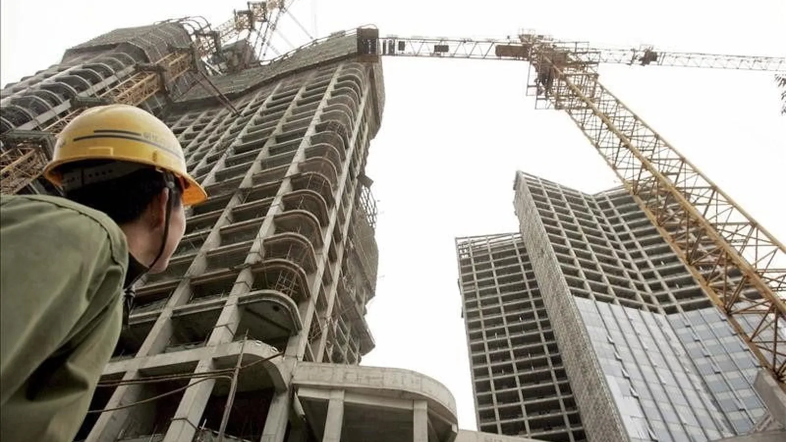 Crédito imobiliário cresce, mas juros e endividamento acendem alerta para o mercado