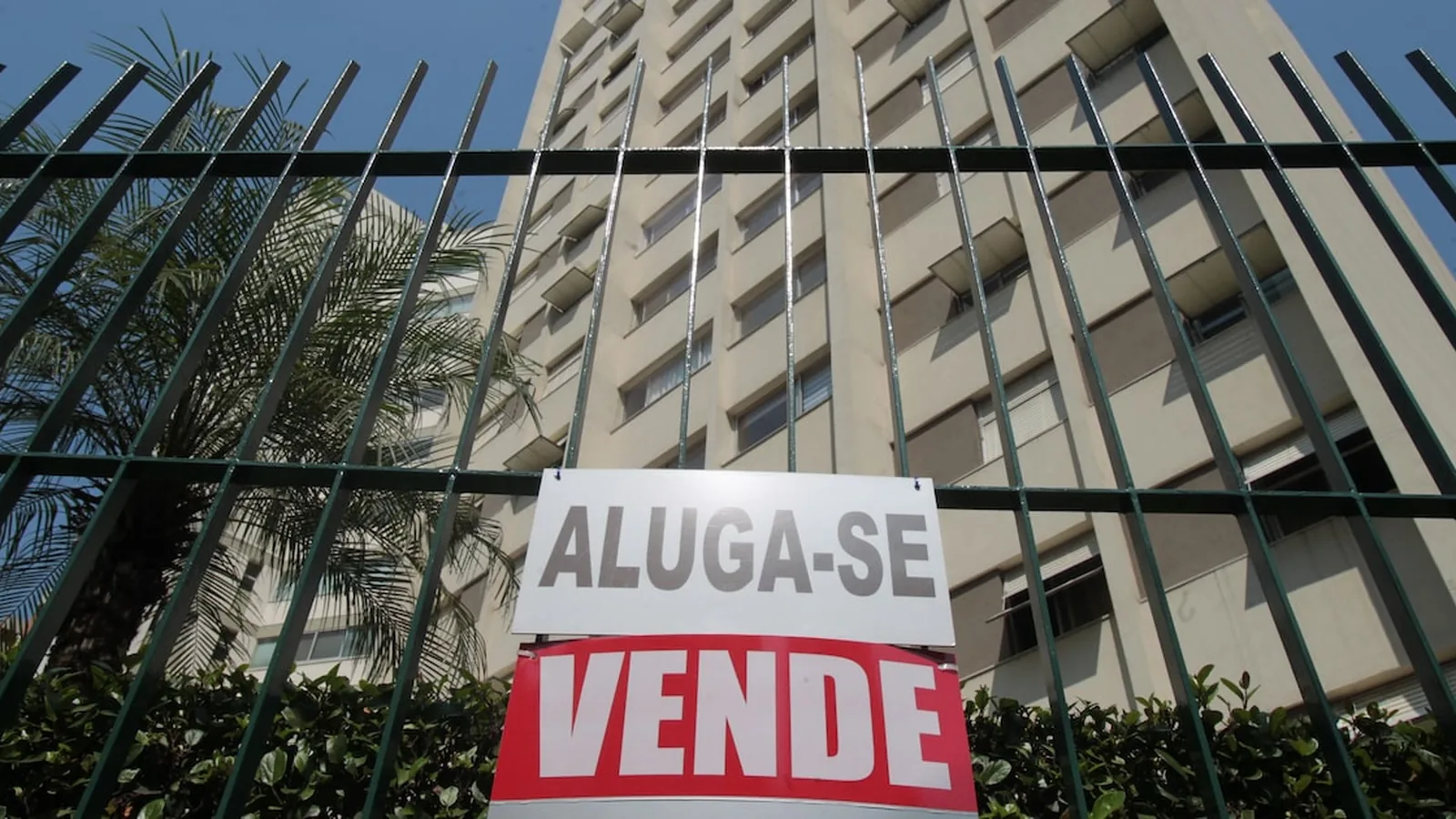 Morar de aluguel fica 9% mais caro em um ano, mas inadimplência recua; entenda