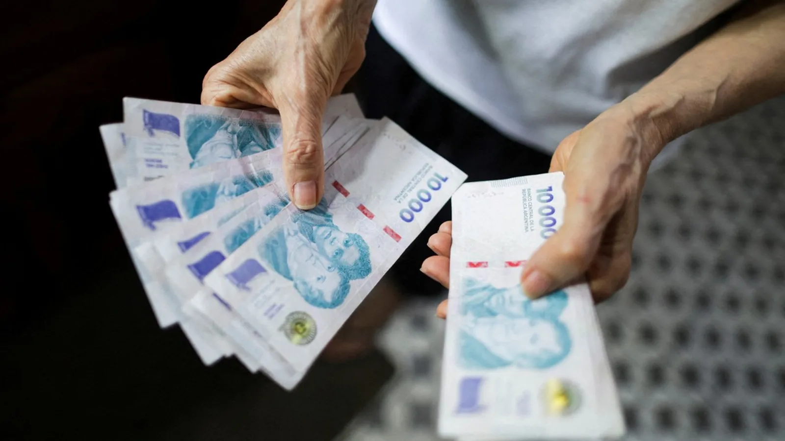 Empréstimos caros via fintechs explodem na Argentina em meio a inadimplência em nível recorde