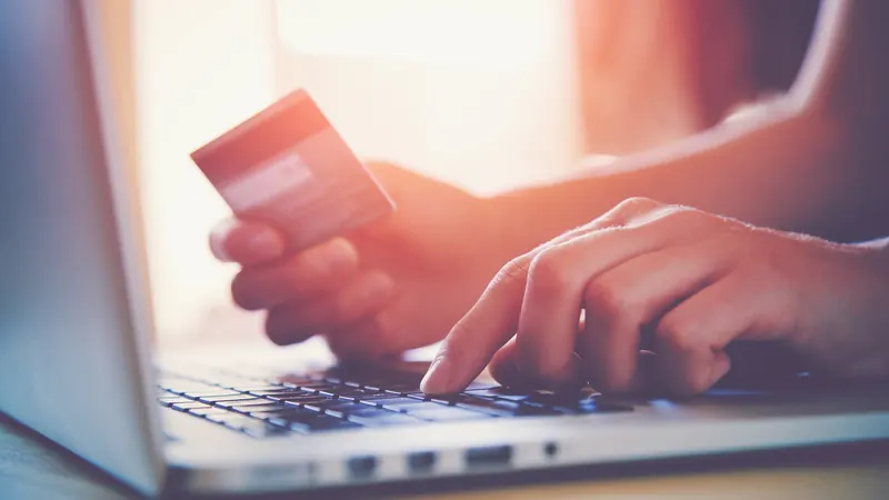 Busca por crédito cresce 47,75% em julho, aponta CNDL/SPC Brasil - Varejo S.A