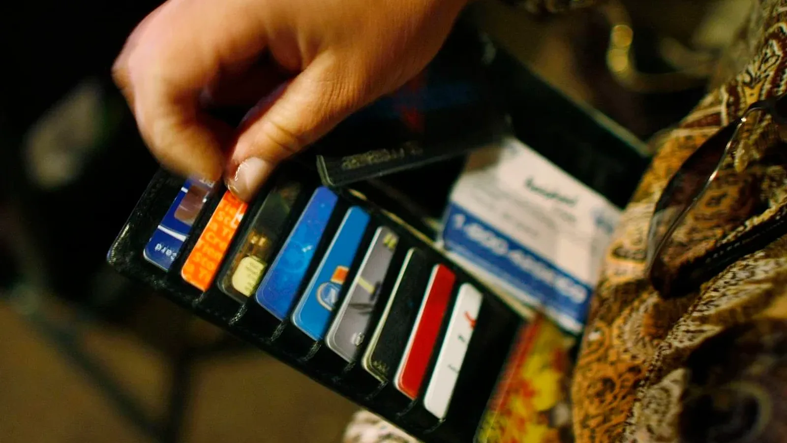 Pagamento por aproximação atinge R$ 1 tri e já domina 76% das compras presenciais