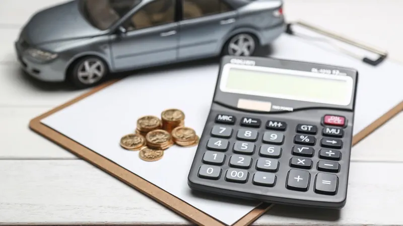 Empréstimos com desconto em folha vão passar por mudança a partir de 2027