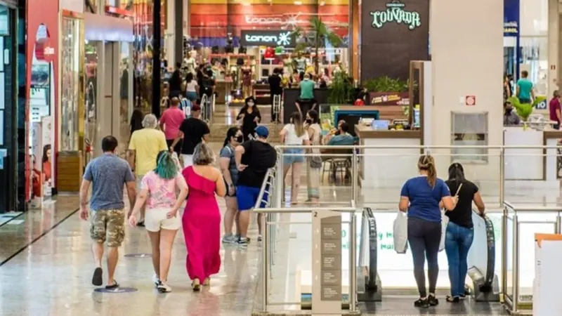 Número de consumidores inadimplentes no comércio sobe 3,74% no DF