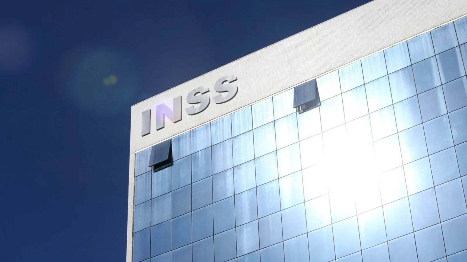 Margem de 45% para crédito consignado reacende disputa entre bancos e fintechs