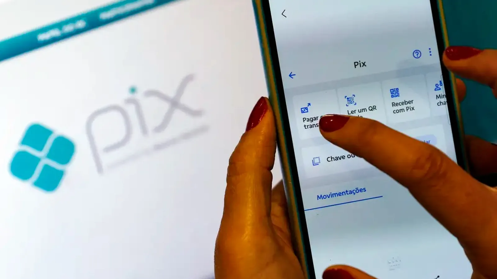 Pix terá novas regras para cobrança híbrida, contas-salário e combate às fraudes
