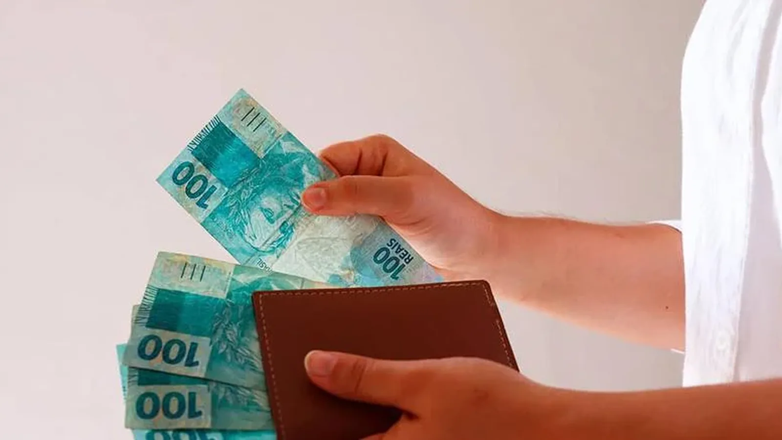 Acre é o 2º estado com maior aumento na busca por crédito no Brasil, diz Serasa