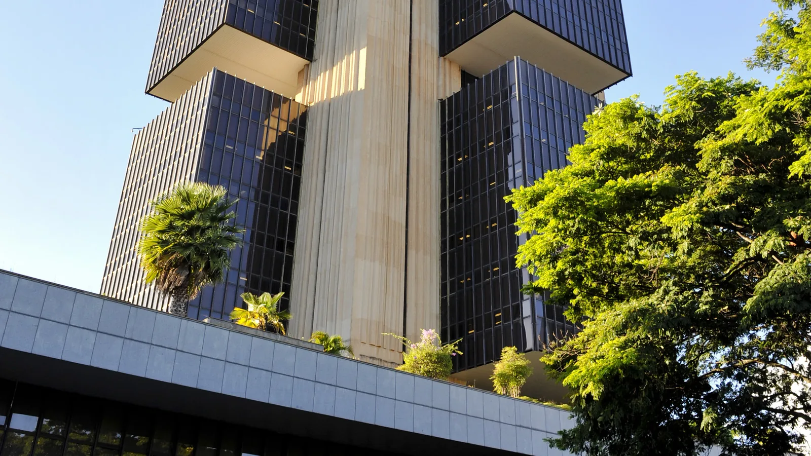 Incidentes cibernéticos batem recorde no sistema financeiro, e BC prepara medidas