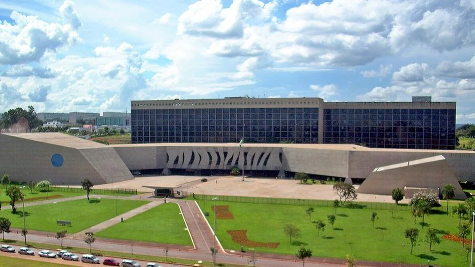 STJ Valida Arresto pelo SisbaJud Antes da Citação por Edital em Execução Fiscal