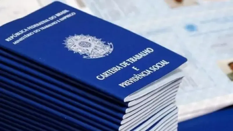 Mercado de trabalho aquecido fortalece consumo, mas preocupa Banco Central com inflação
