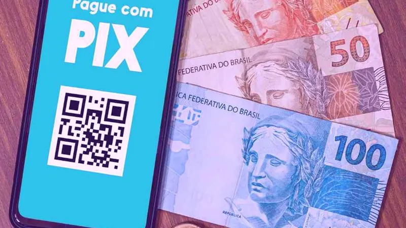 Como o Pix se tornou o passaporte das classes C e D para o mercado de crédito