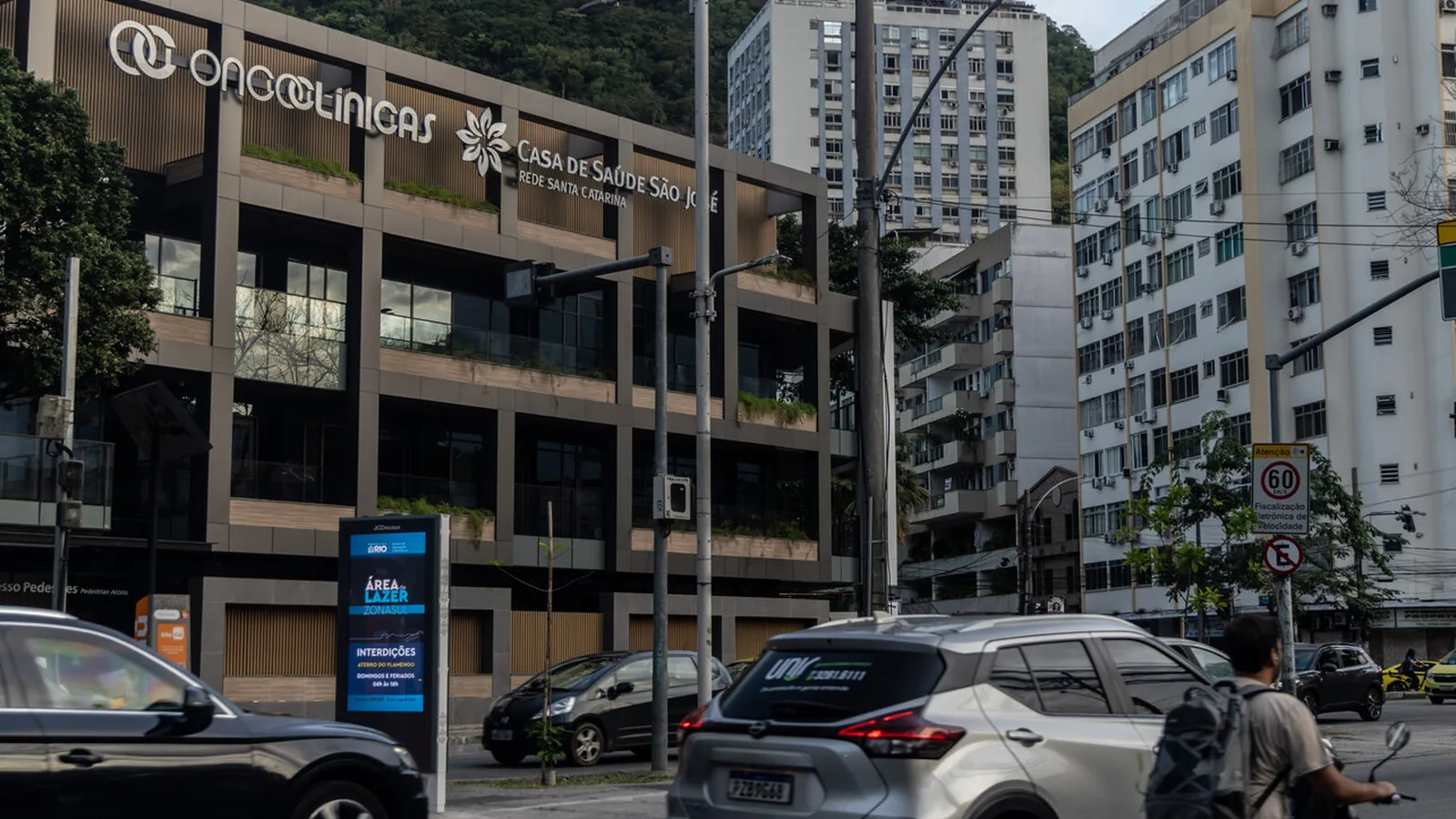 Oncoclínicas: dívida de R$ 5,1 bi, disputa com Goldman e elo com Banco Master expõem crise