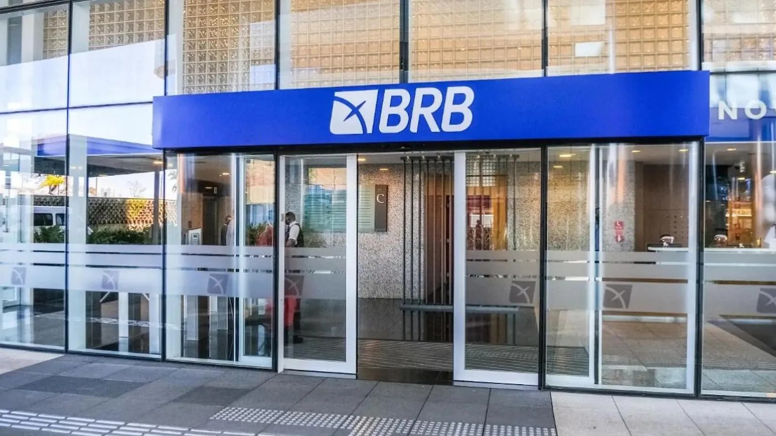 Cessão de crédito do BRB ao BTG trava registro de imóveis