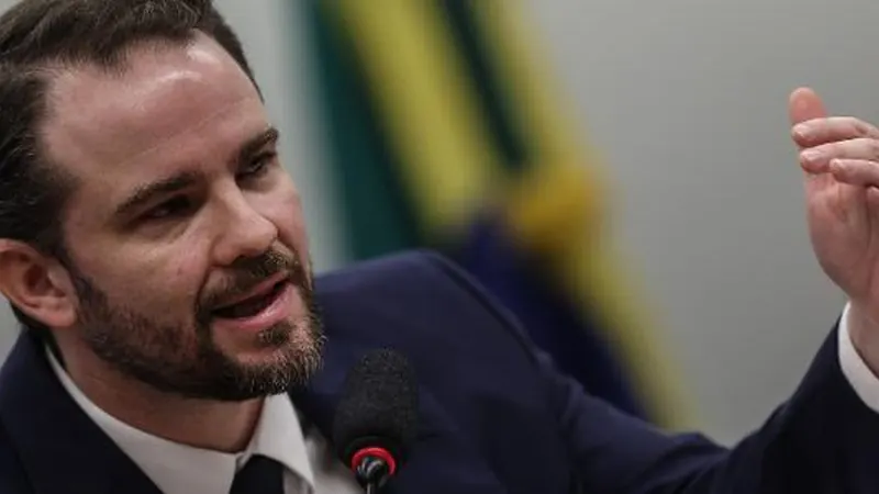 Governo e BC mudam regras de FIDCs para coibir lavagem de dinheiro