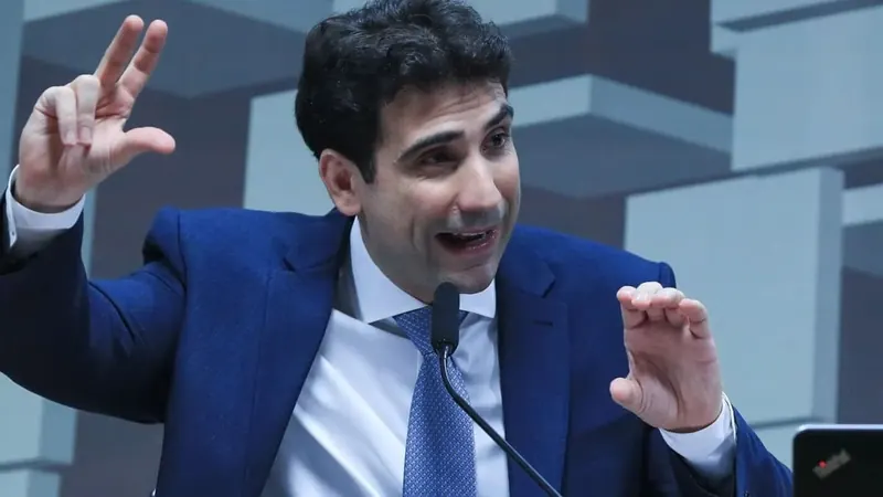 Galípolo: crédito predatório atinge 100 milhões de pessoas