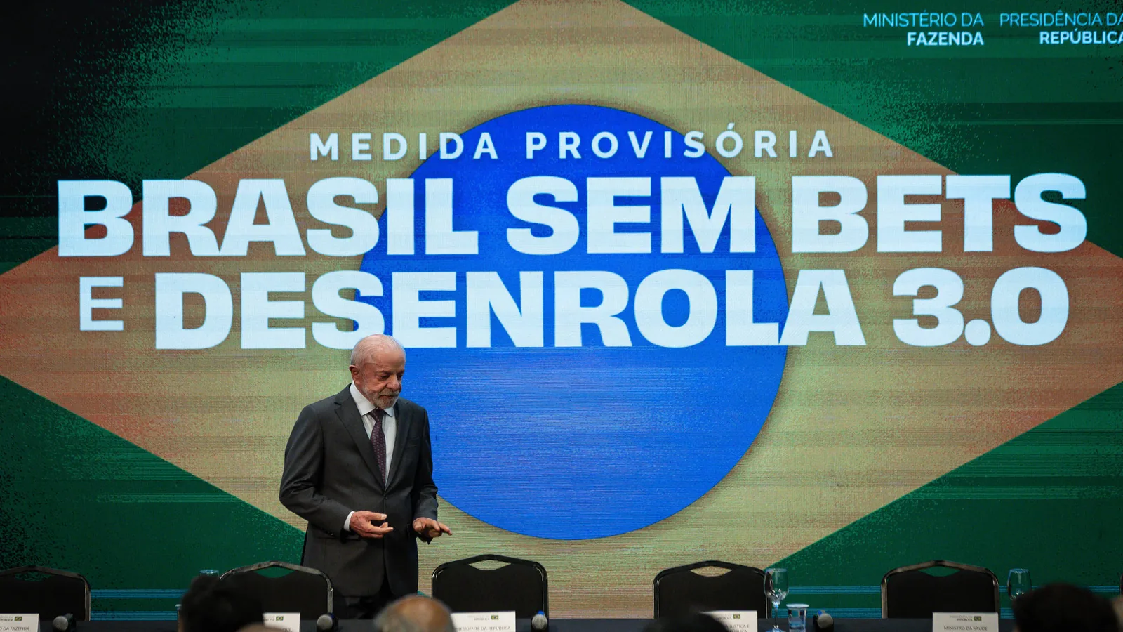 Lula lança Desenrola 3.0 e vai destinar até R$ 15 bi para comprar dívidas de inadimplentes