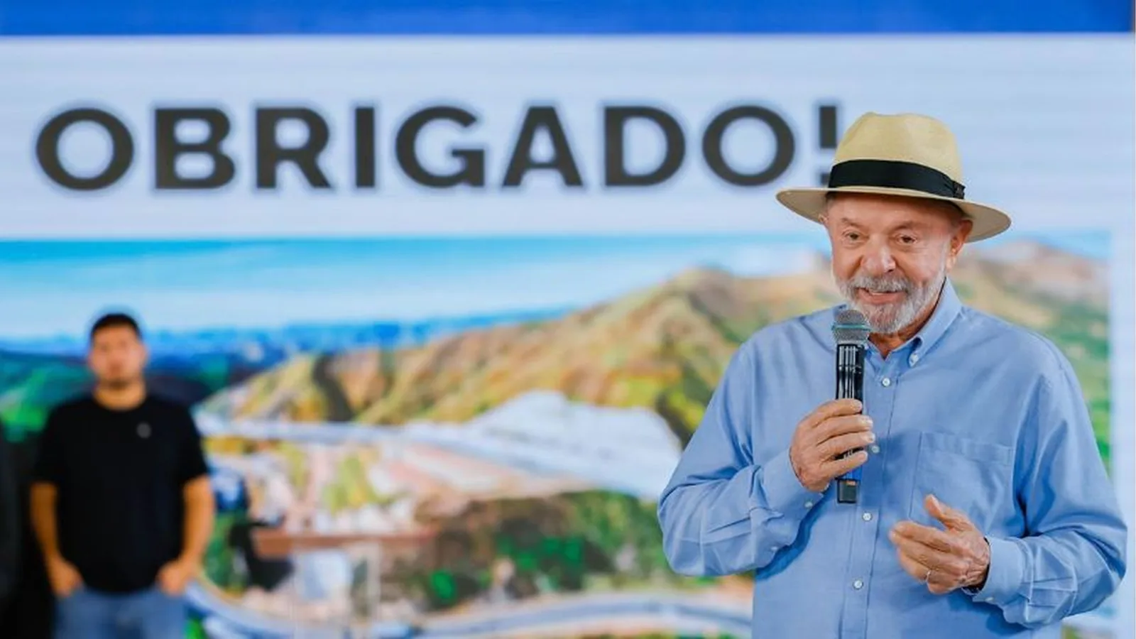 Desenrola 3.0 permite ao governo comprar dívidas e acertar a vida das pessoas, diz Lula